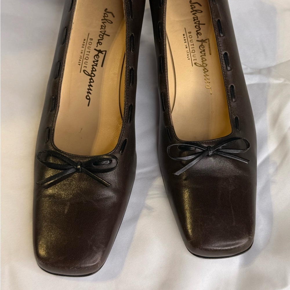 Salvatore Ferragamo Dark Brown Leather Square-Toe low wide heel with Bow